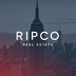 Meet your Posher, Chloe